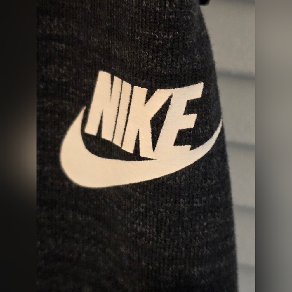 Nike Men’s Therma-Fit Fleece Joggers – M Wings Logo – Size M - Picture 5 of 7